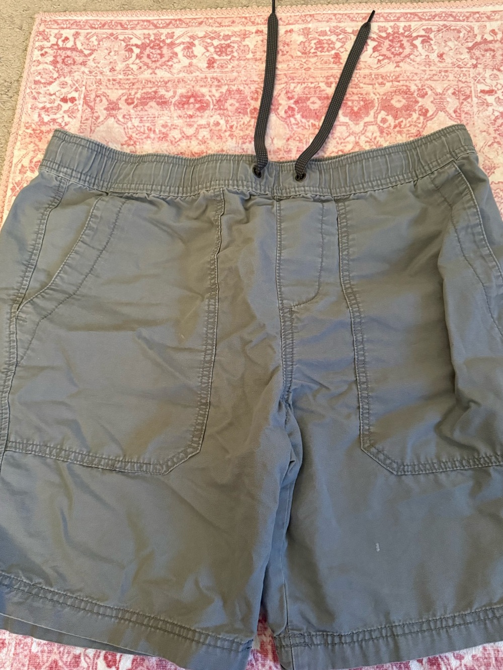 Aeropostale Men's Olive Green Drawstring Patch-Pocket Shorts